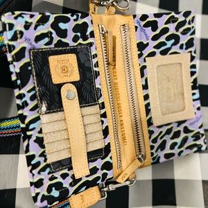 Consuela crossbody wallet/clutch